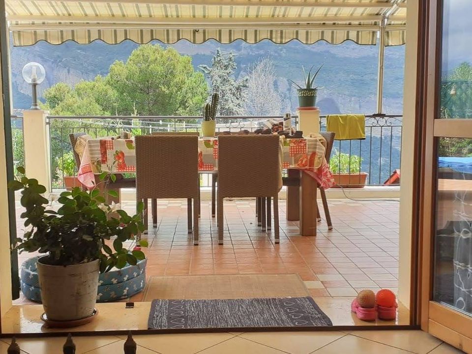 Rækkehus i Ventimiglia, Imperia - foto 1