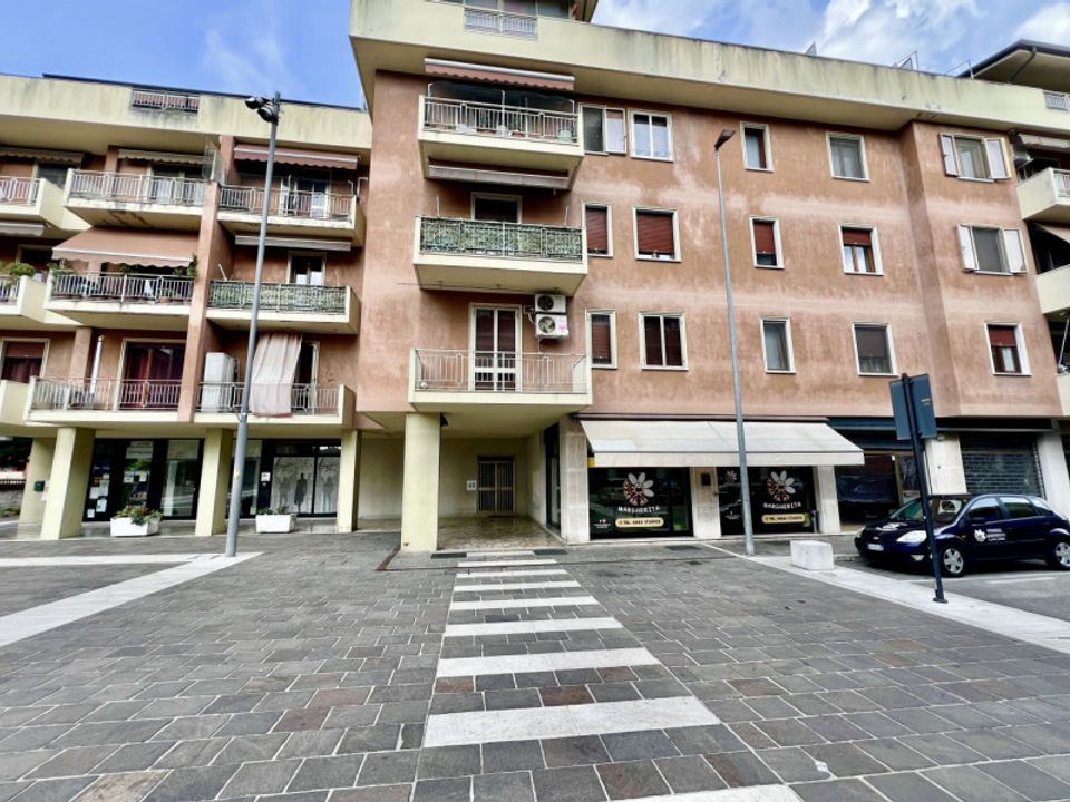 Lejlighed i Legnago, Verona - foto 2