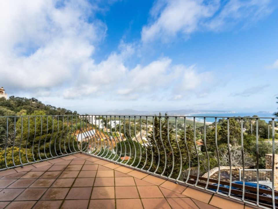 Villa i Platja De Sa Riera, Gerona - foto 4