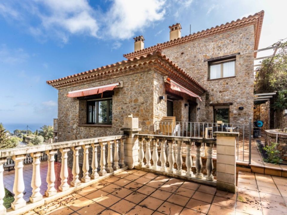Villa i Platja De Sa Riera, Gerona - foto 1
