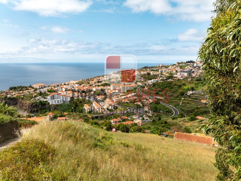 Helårsgrund i Caniço, Madeira - foto 1