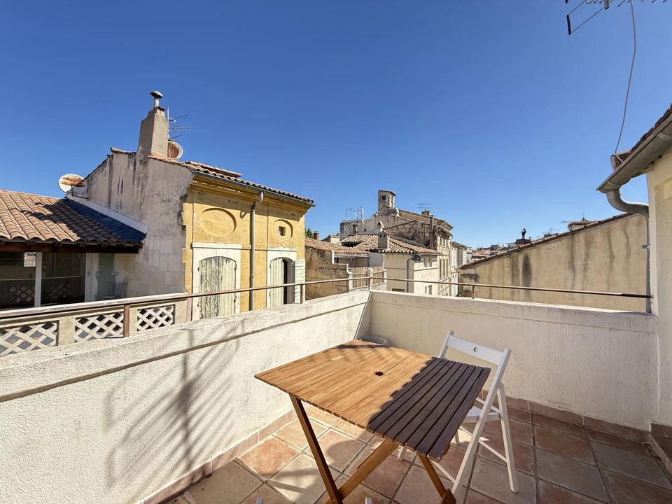 Villa en Arles, Bouches-du-Rhone - foto 1