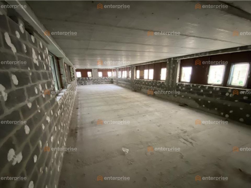 Erhvervsejendom i Lille, Nord - foto 5