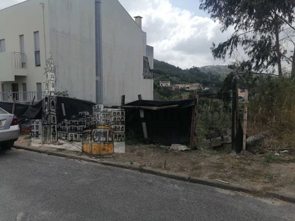 Helårsgrund i Fanzeres, Porto - foto 1