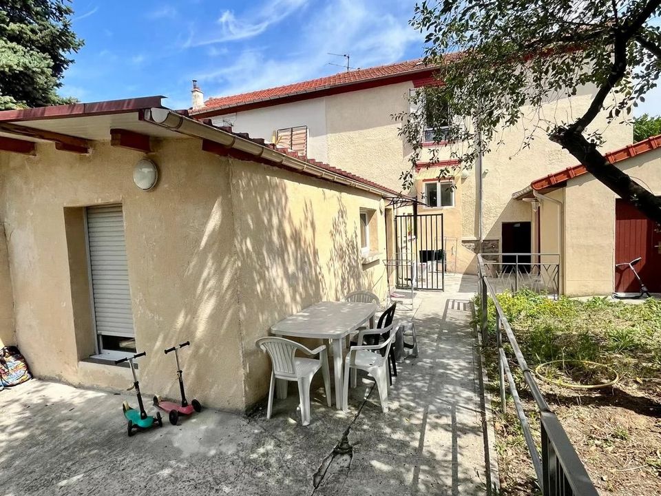 Villa i Bobigny, Seine-Saint-Denis - foto 1