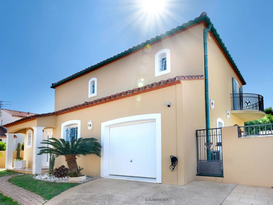 Villa i Villeneuve-de-la-Raho, Pyrenees-Orientales - foto 4