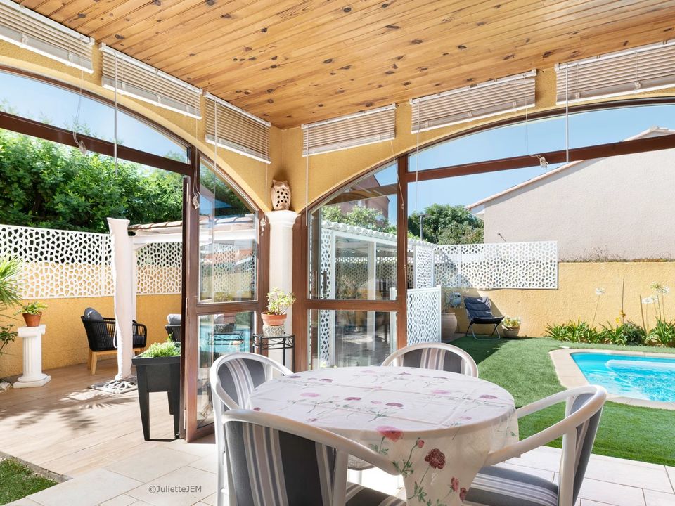 Villa i Villeneuve-de-la-Raho, Pyrenees-Orientales - foto 3