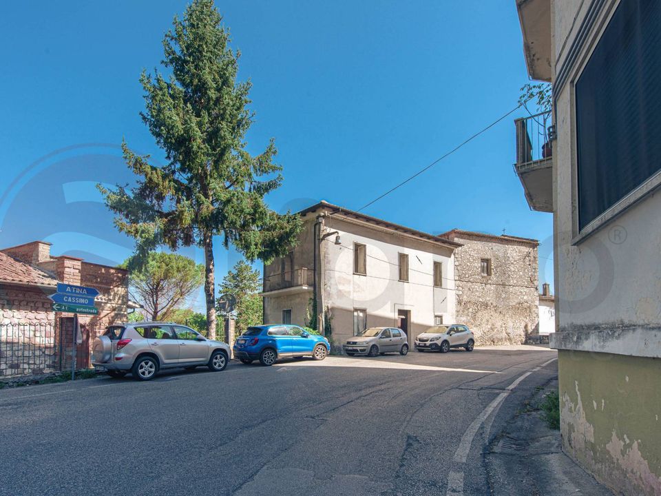 Erhvervsejendom i Atina, Frosinone - foto 1