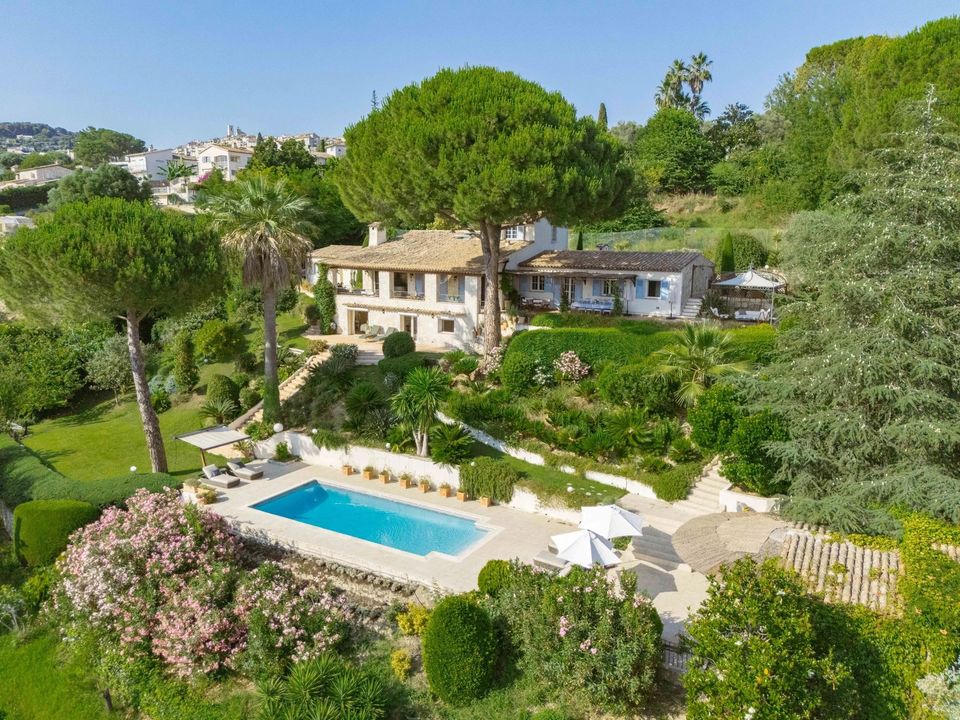 Villa i Saint-Paul-de-Vence, Alpes-Maritimes - foto 1
