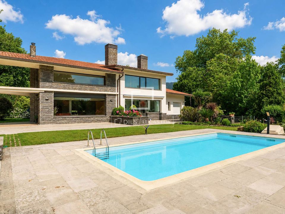 Villa en Irun, Guipuzcoa - foto 2