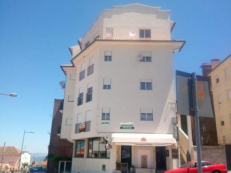 Erhvervsejendom i Gouveia, Guarda - foto 1
