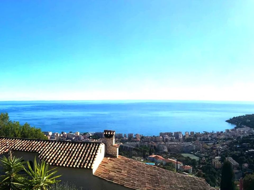 Villa i Roquebrune-Cap-Martin, Alpes-Maritimes - foto 1
