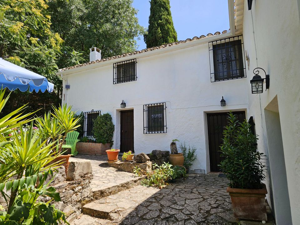 Landejendom i Iznajar, Cordoba - foto 1