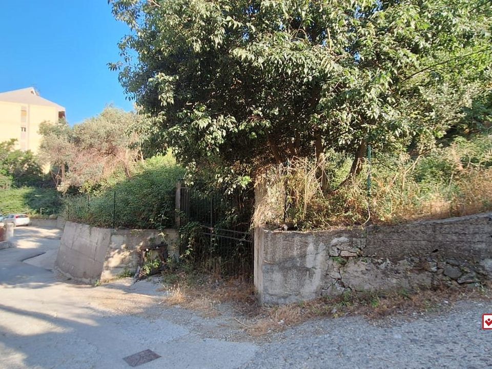 Helårsgrund i Messina, Messina - foto 1