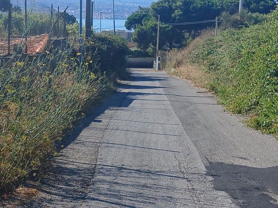 Helårsgrund i Messina, Messina - foto 2