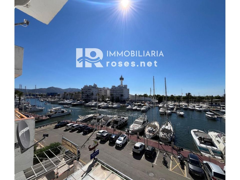 Lejlighed i Empuriabrava, Gerona - foto 2