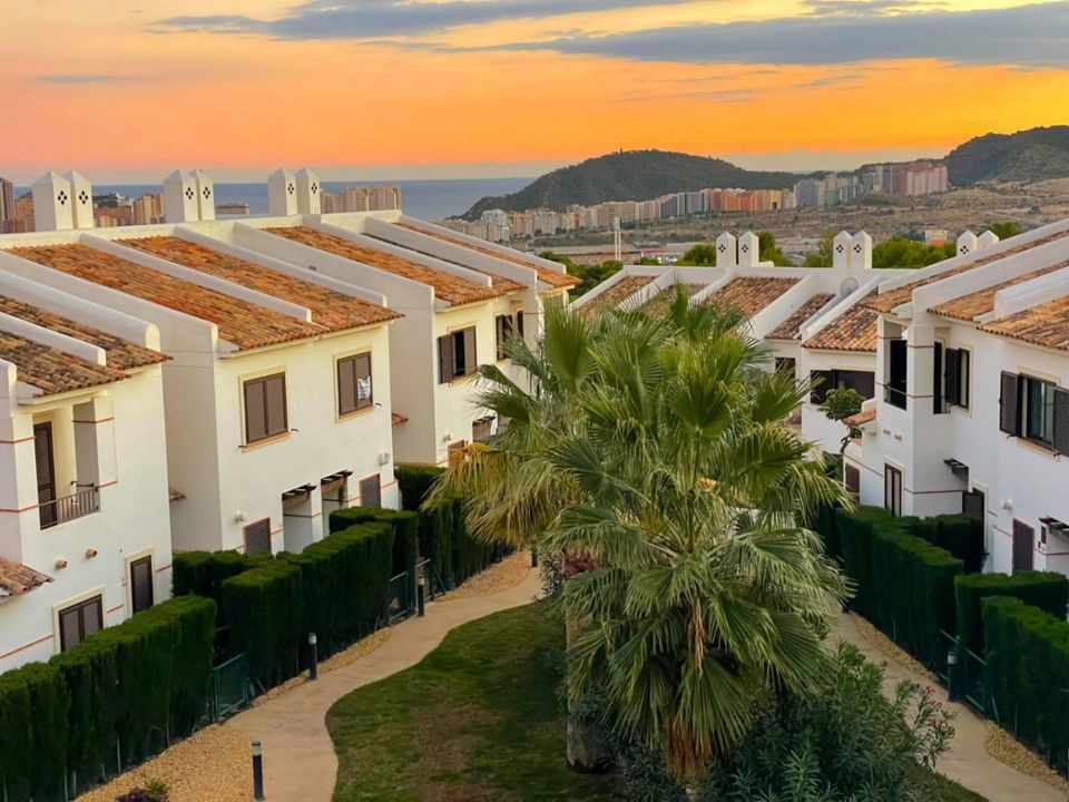 Lejlighed i Finestrat, Alicante - foto 1