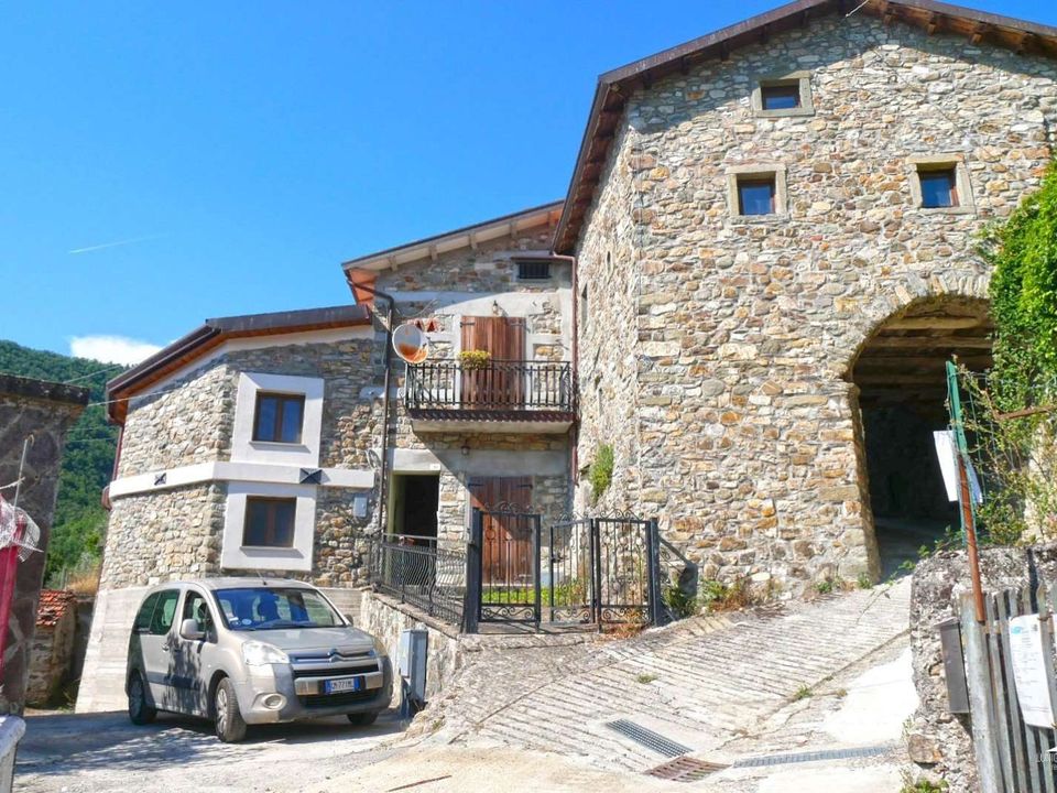 Villa i Fivizzano, Massa and Carrara - foto 2