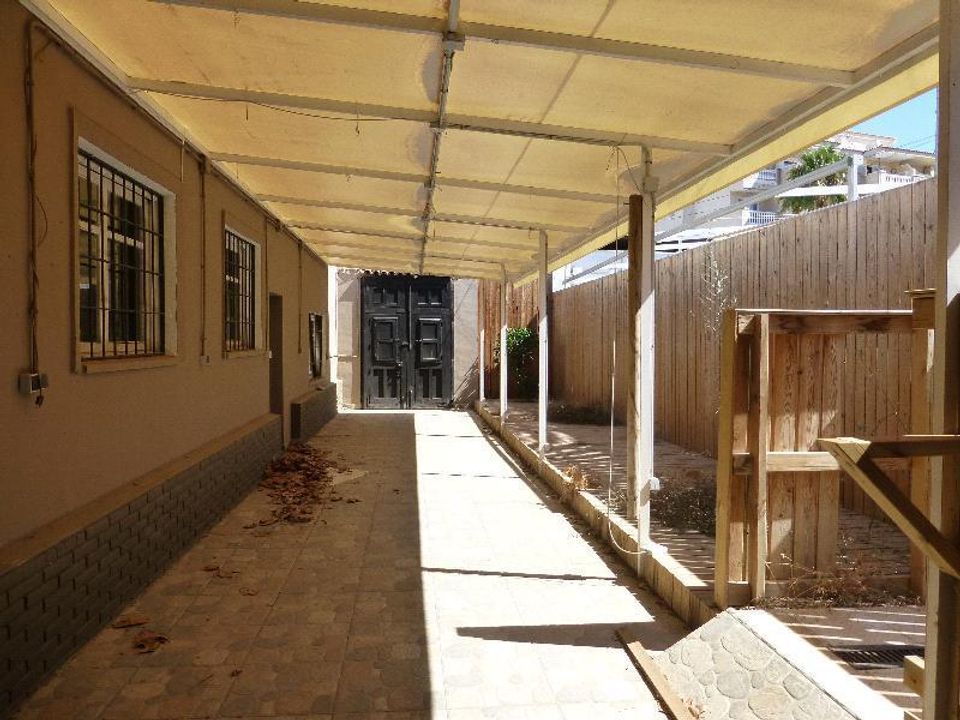 Erhvervsejendom i Albir, Alicante - foto 4