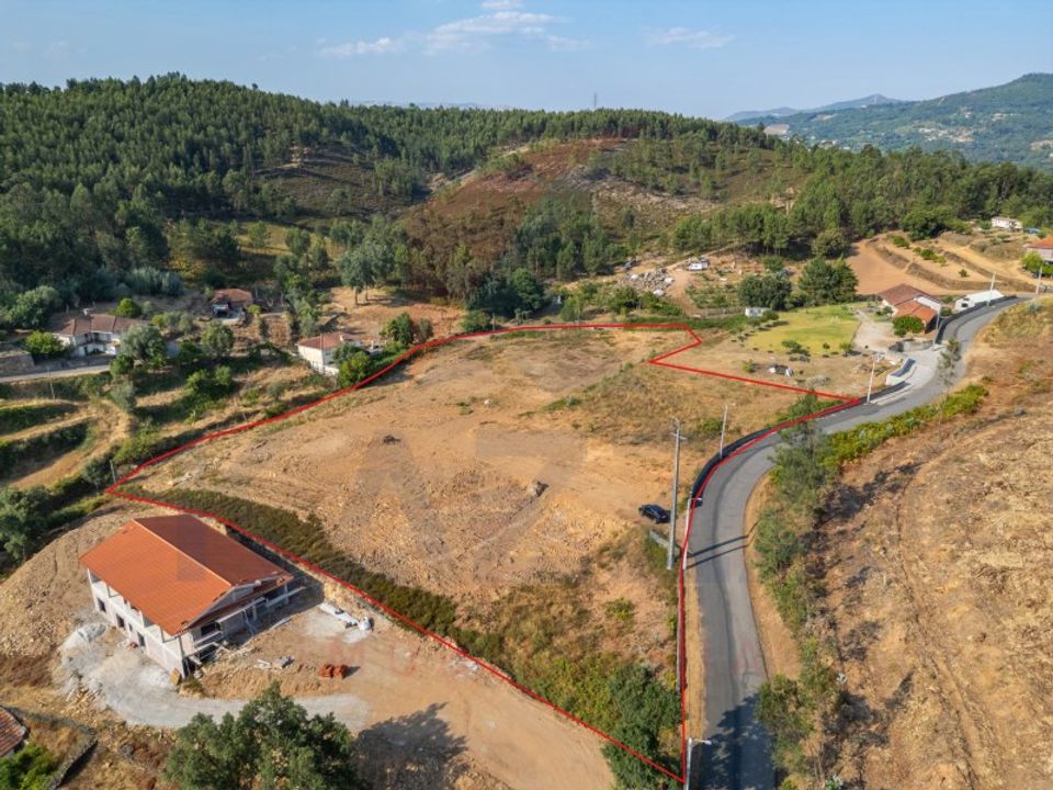 Helårsgrund i Celorico de Basto, Braga - foto 1