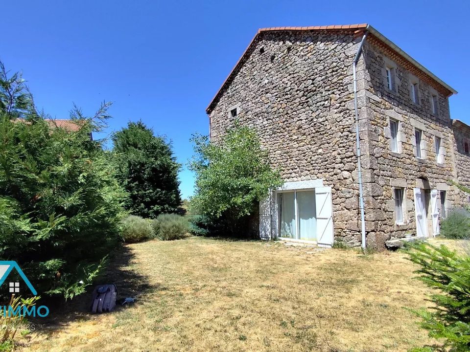 Villa en Saugues, Haute-Loire - foto 1