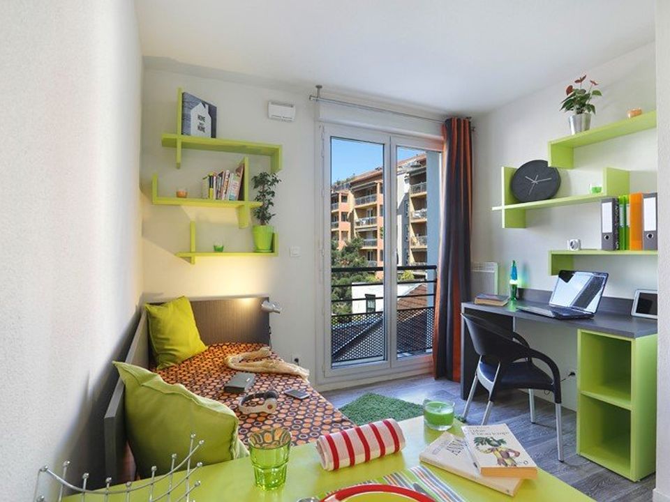 Erhvervsejendom i Villeurbanne, Rhone - foto 3
