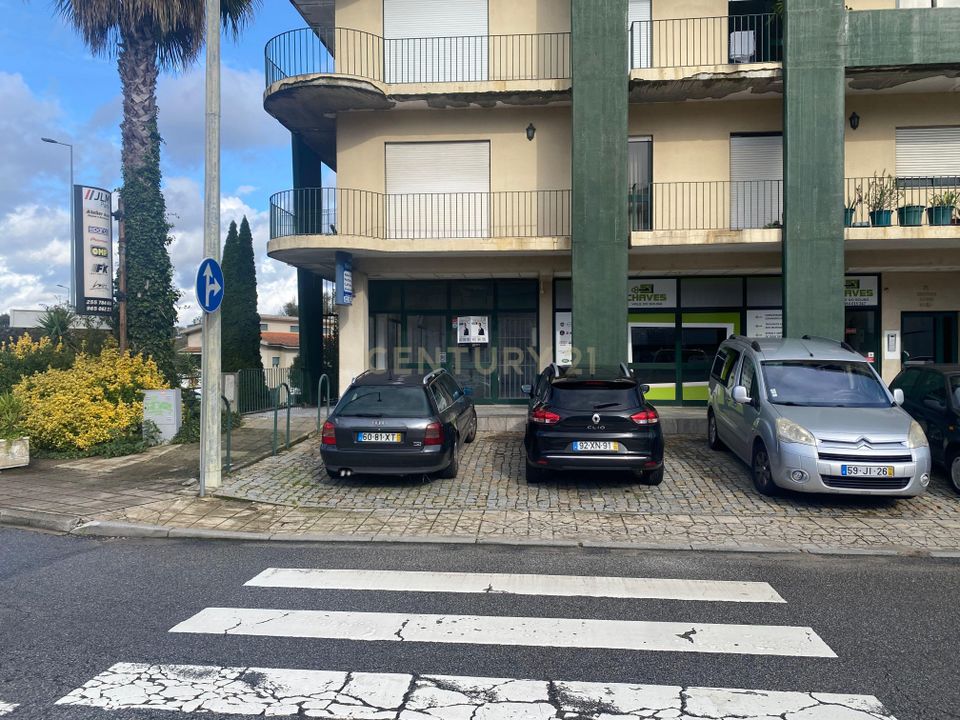 Erhvervsejendom i Paredes, Porto - foto 2