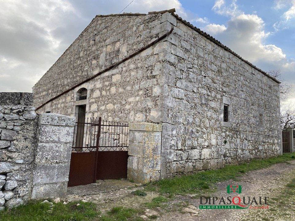 Helårsgrund i Ragusa, Ragusa - foto 4