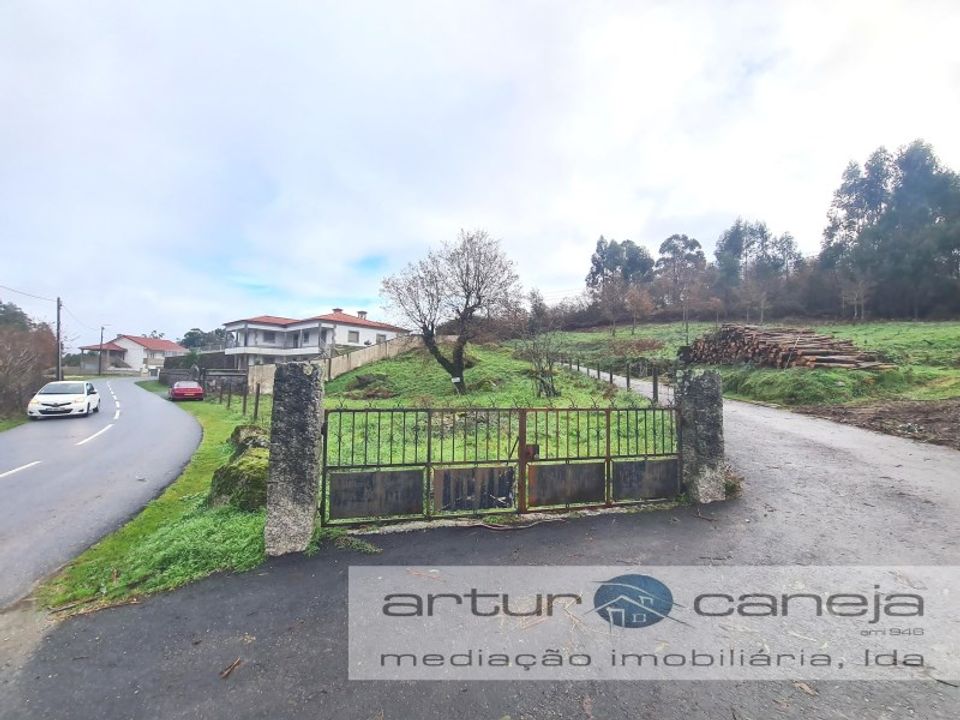 Helårsgrund i Arcos de Valdevez, Viana do Castelo - foto 1