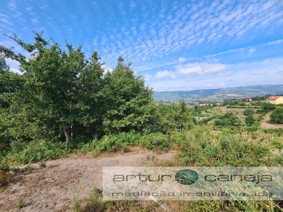 Helårsgrund i Arcos de Valdevez, Viana do Castelo - foto 1