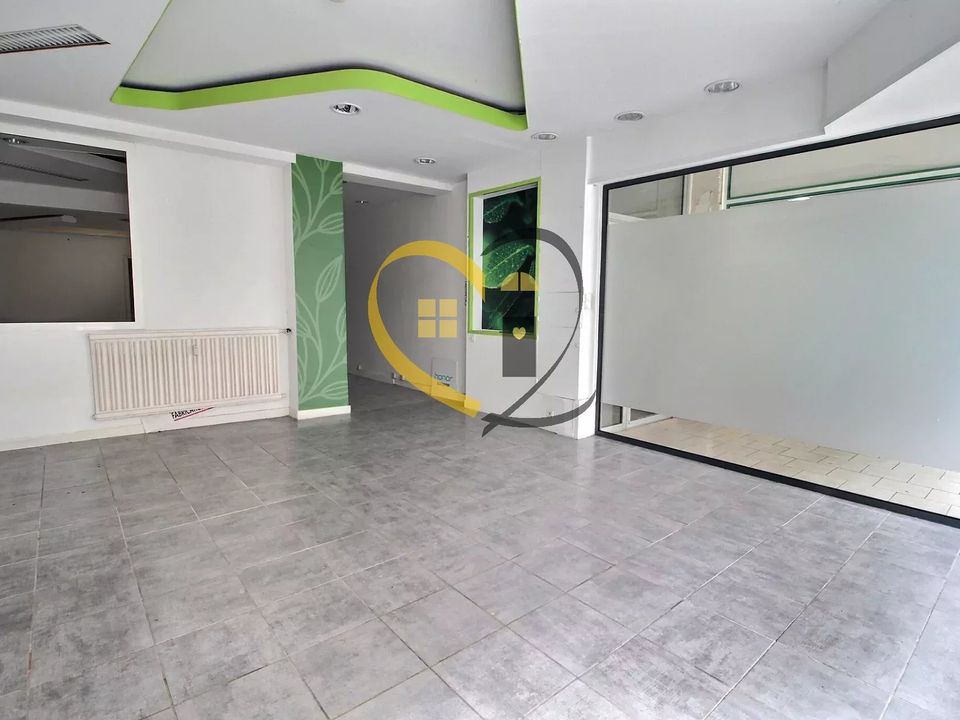 Erhvervsejendom i Bourges, Cher - foto 2