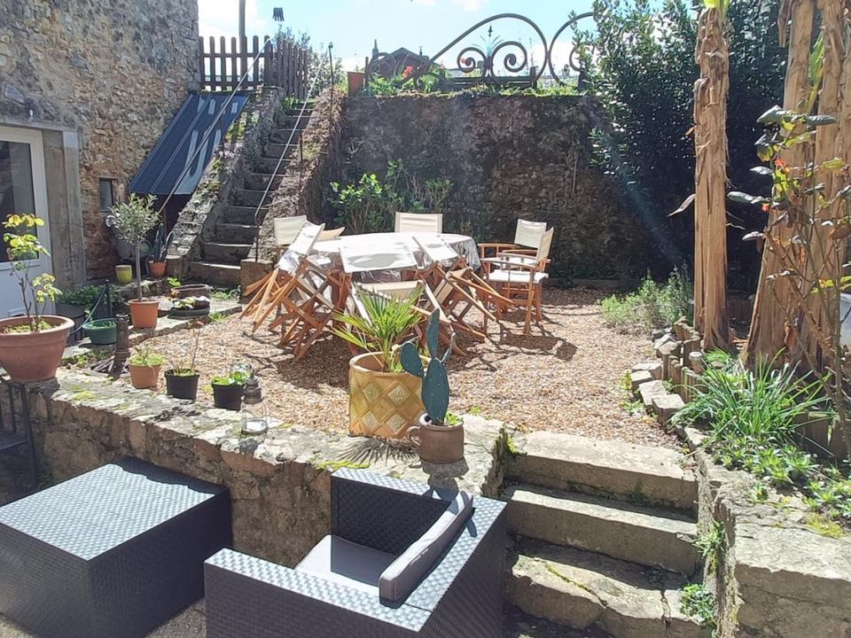 Byhus i Brûlon, Sarthe - foto 1