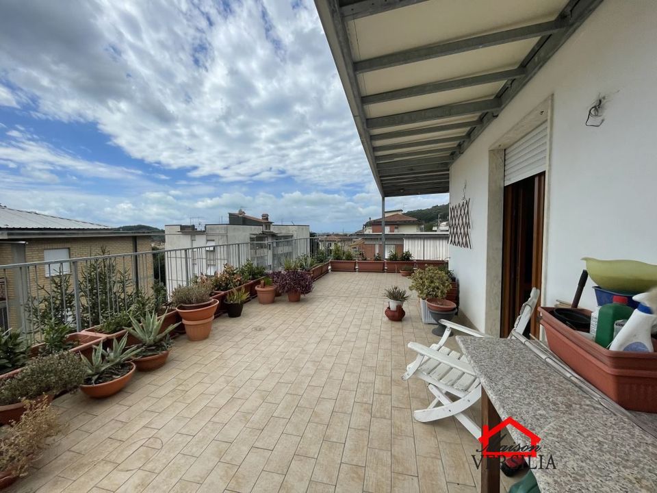 Lejlighed i Carrara, Massa and Carrara - foto 3