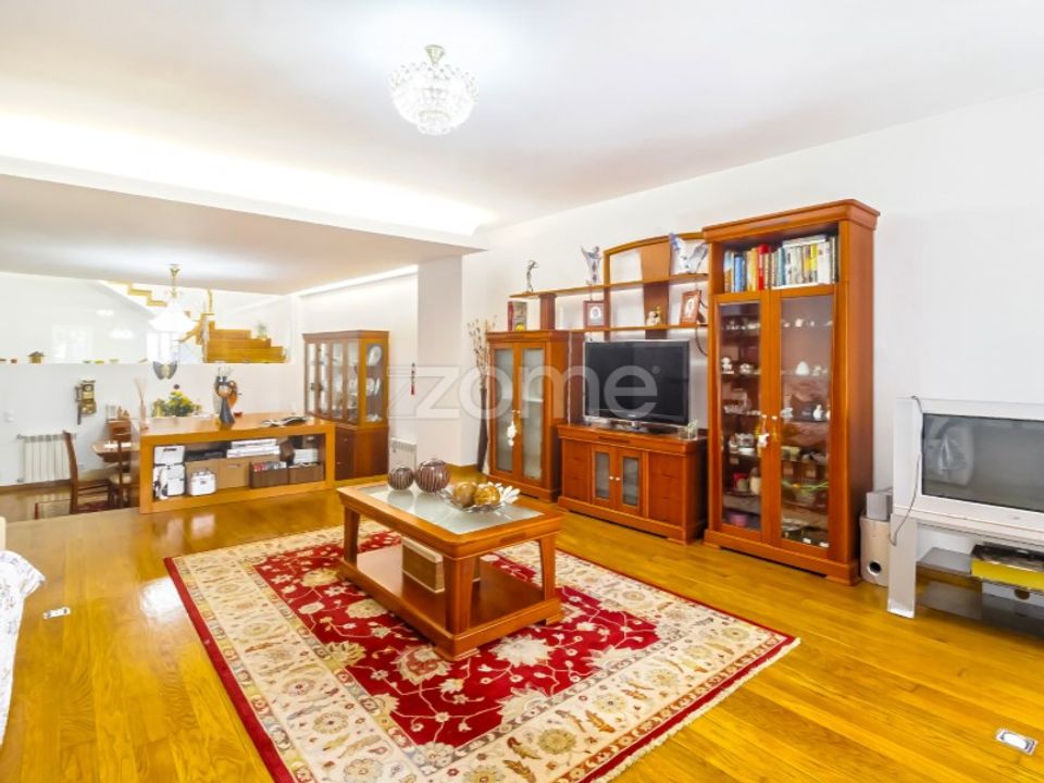 Villa i Porto, Porto - foto 1