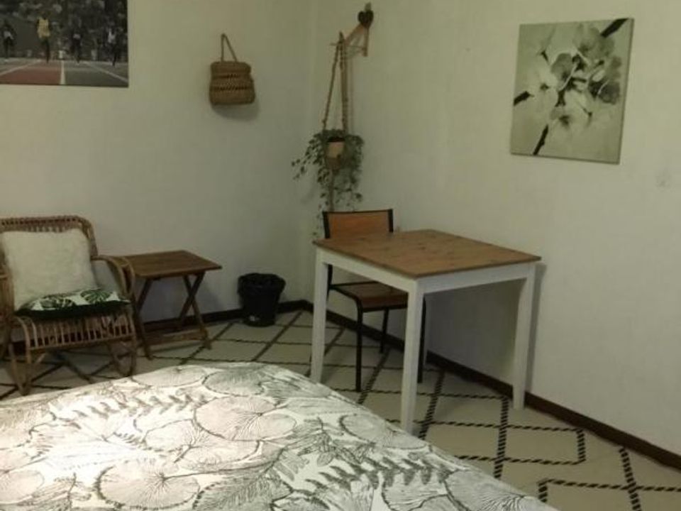 Estudi a Charly, Rhone - foto 1
