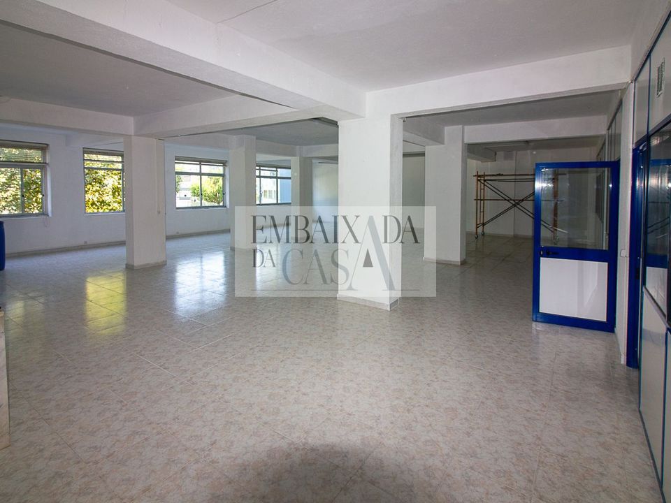 Erhvervsejendom i Seixal, Setubal - foto 2