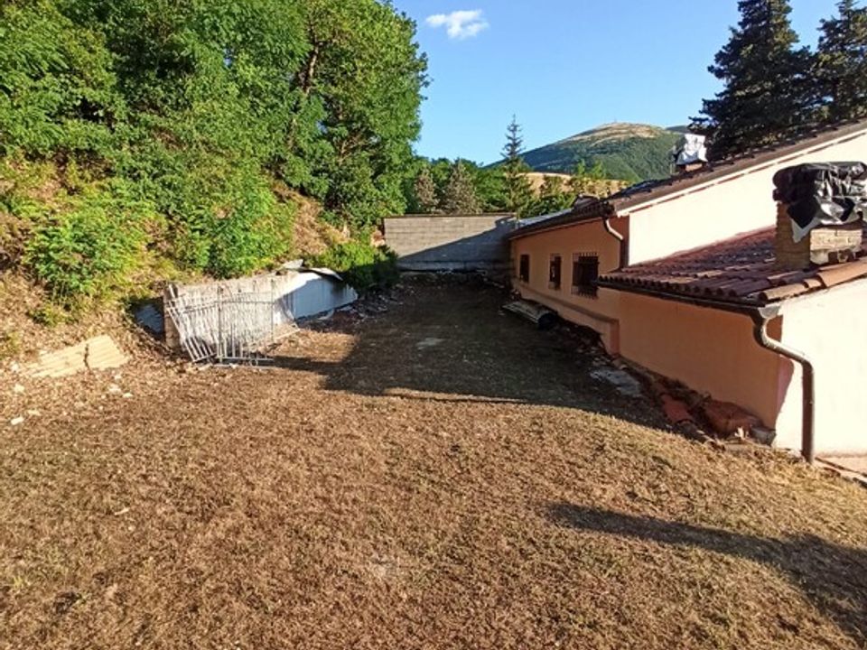 Villa a Pieve Torina, Macerata - foto 4