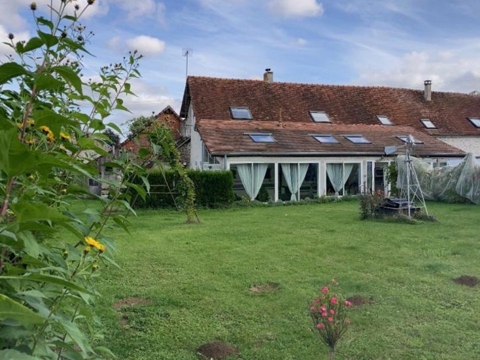 Villa i La Ferté-Gaucher, Seine-et-Marne - foto 1