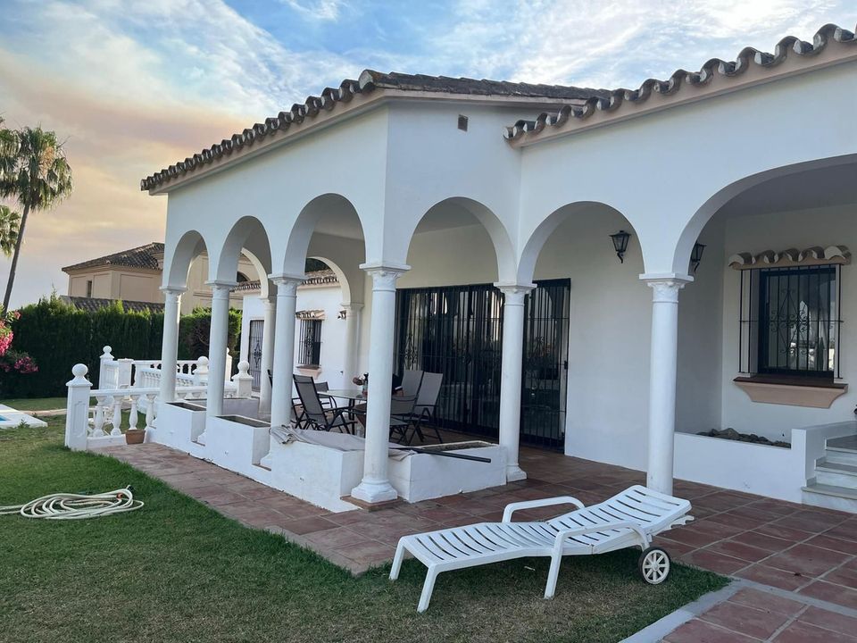 Villa i Las Chapas, Malaga - foto 2