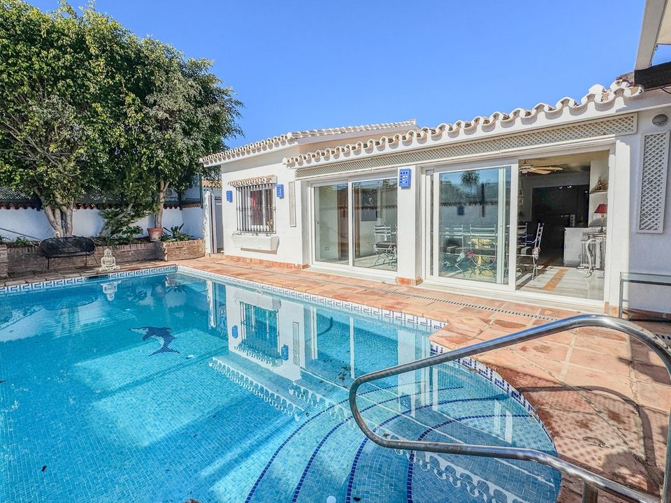 Villa i Cancelada, Malaga - foto 1