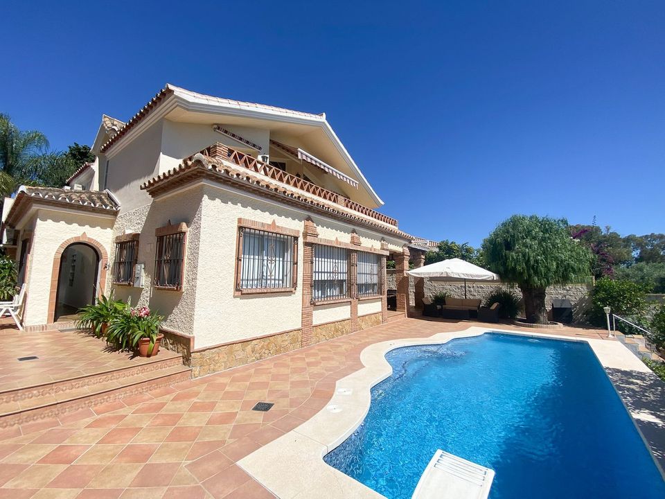 Villa i Guadalmina, Malaga - foto 1