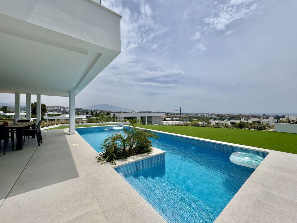 Villa i Cancelada, Malaga - foto 1