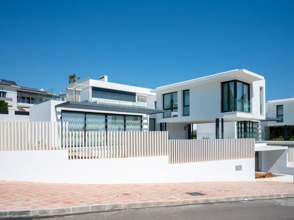 Villa i El Chaparral, Malaga - foto 1