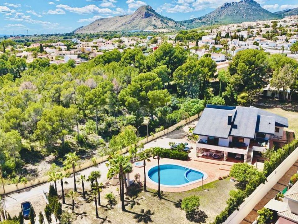 Villa i La Nucia, Alicante - foto 1