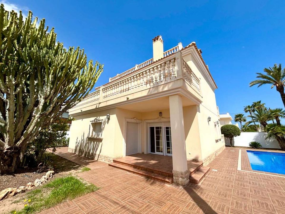 Villa i Cabo Roig, Alicante - foto 1