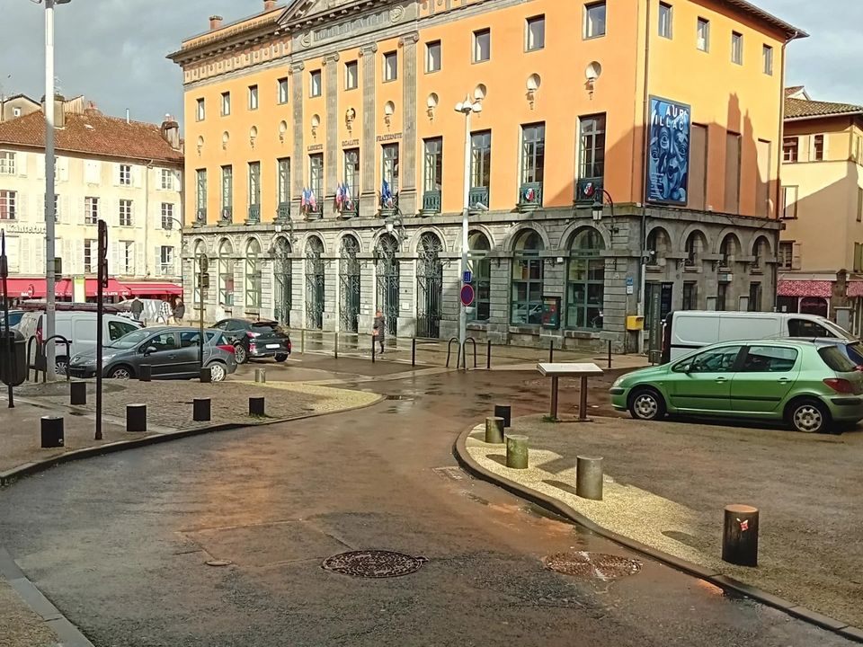 Lejlighed i Aurillac, Cantal - foto 2