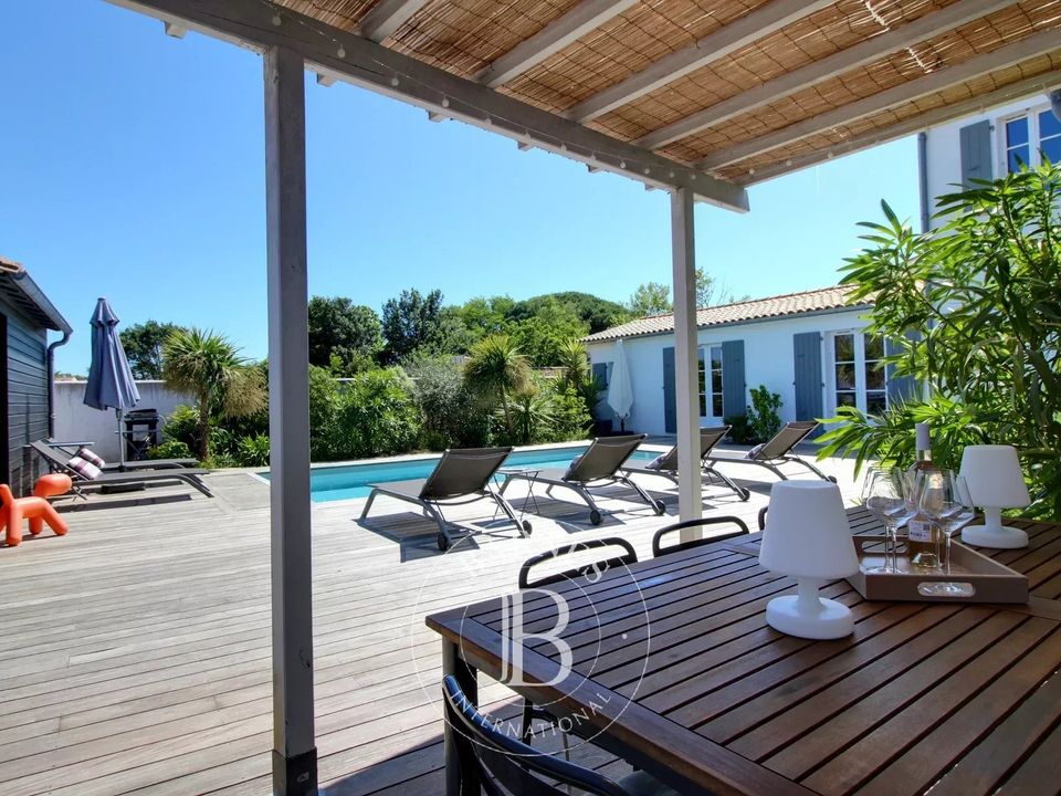 Villa i Les Portes-en-Ré, Charente-Maritime - foto 1