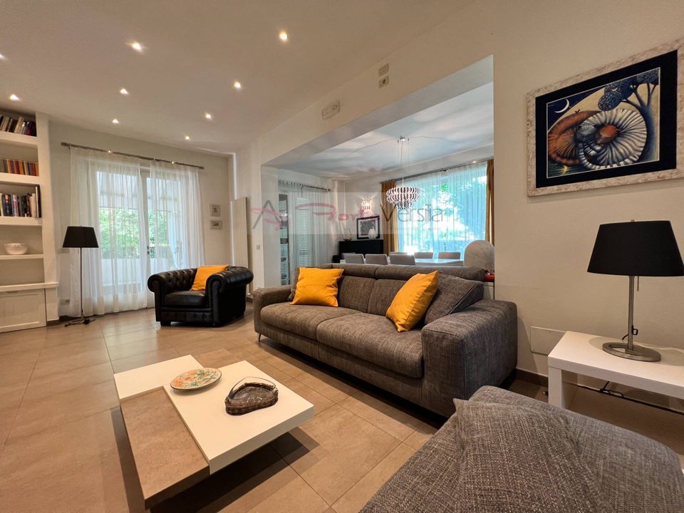 Villa a Forte dei Marmi, Lucca - foto 1