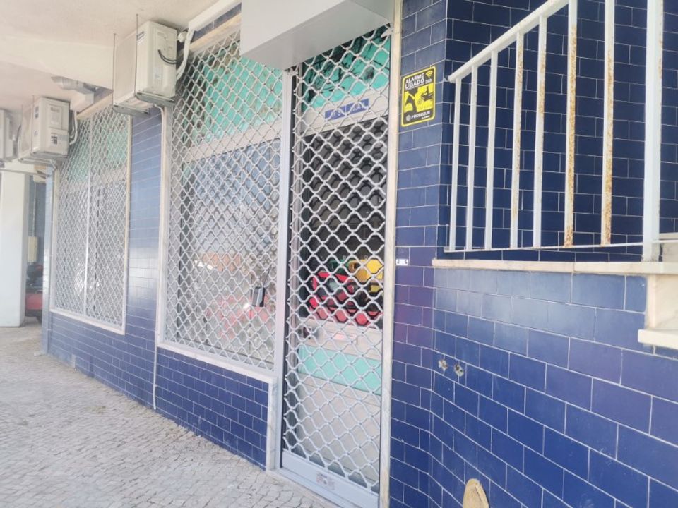 Erhvervsejendom i Loures, Lisbon - foto 1