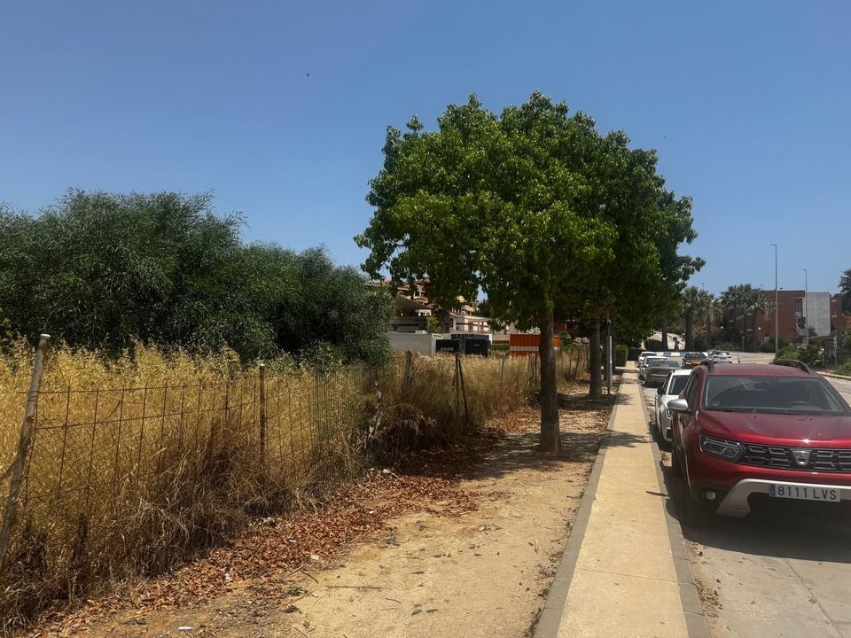 Helårsgrund i La Linea De La Concepcion, Cadiz - foto 2